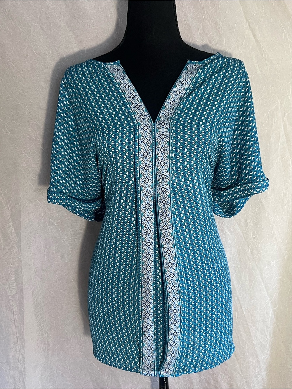 Women's Teal Printed V-Neck Blouse